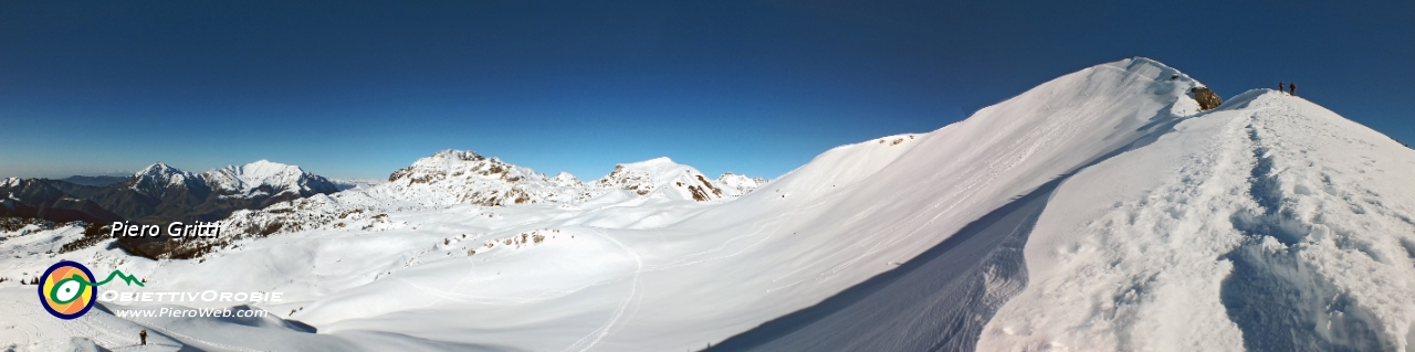 22 Panoramica  dalle Grigne alla cresta nord ovest del Sodadura .jpg